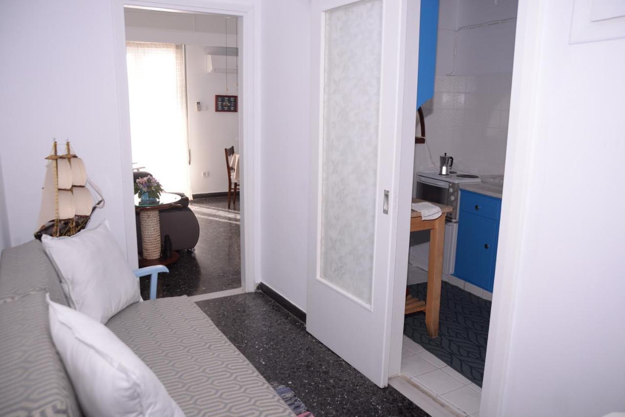 Captain'S Home Loutraki Esterno foto