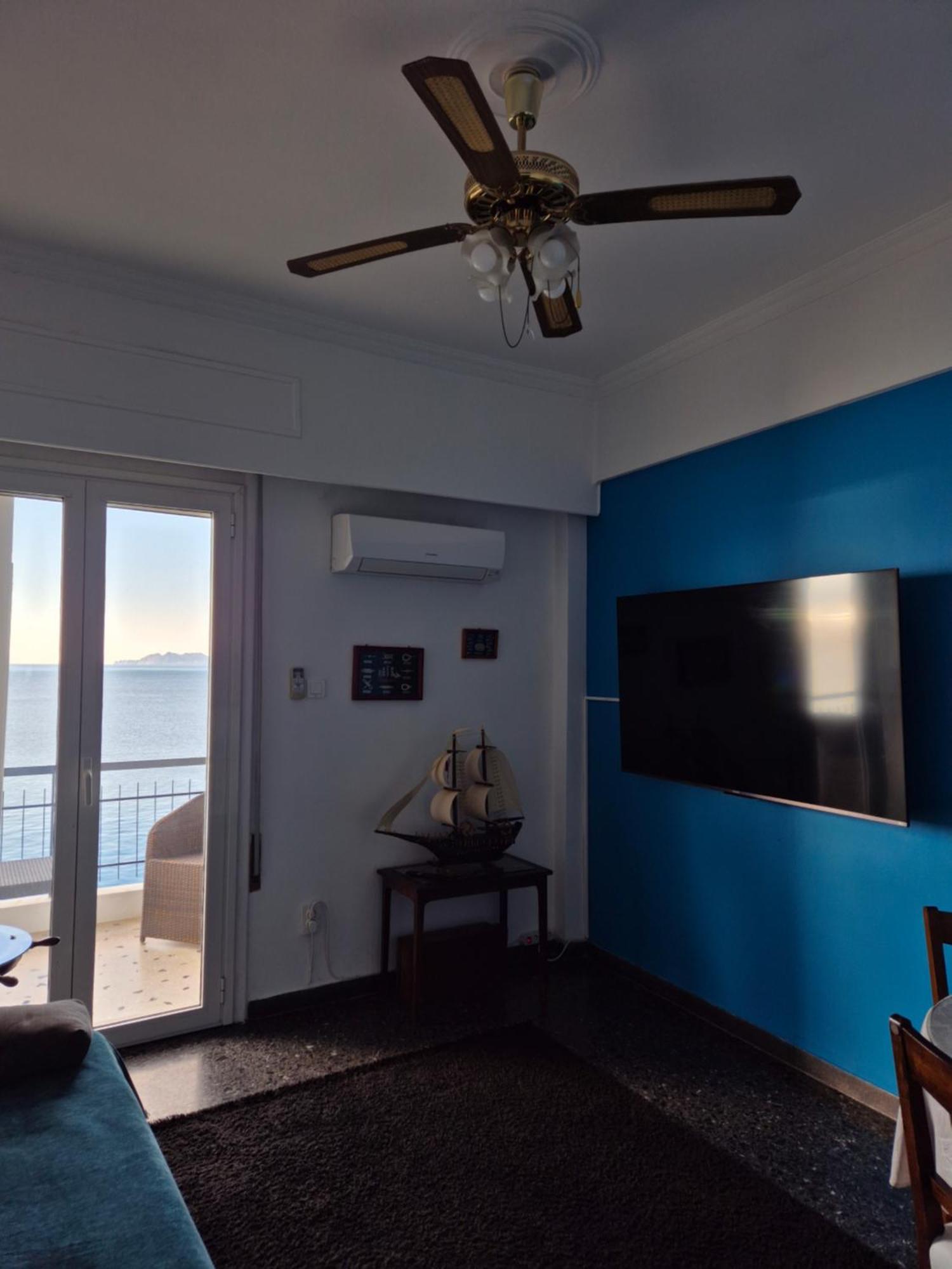 Captain'S Home Loutraki Esterno foto