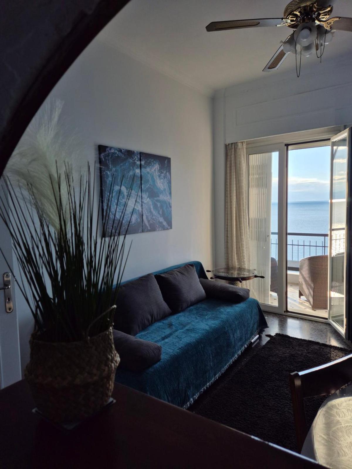 Captain'S Home Loutraki Esterno foto