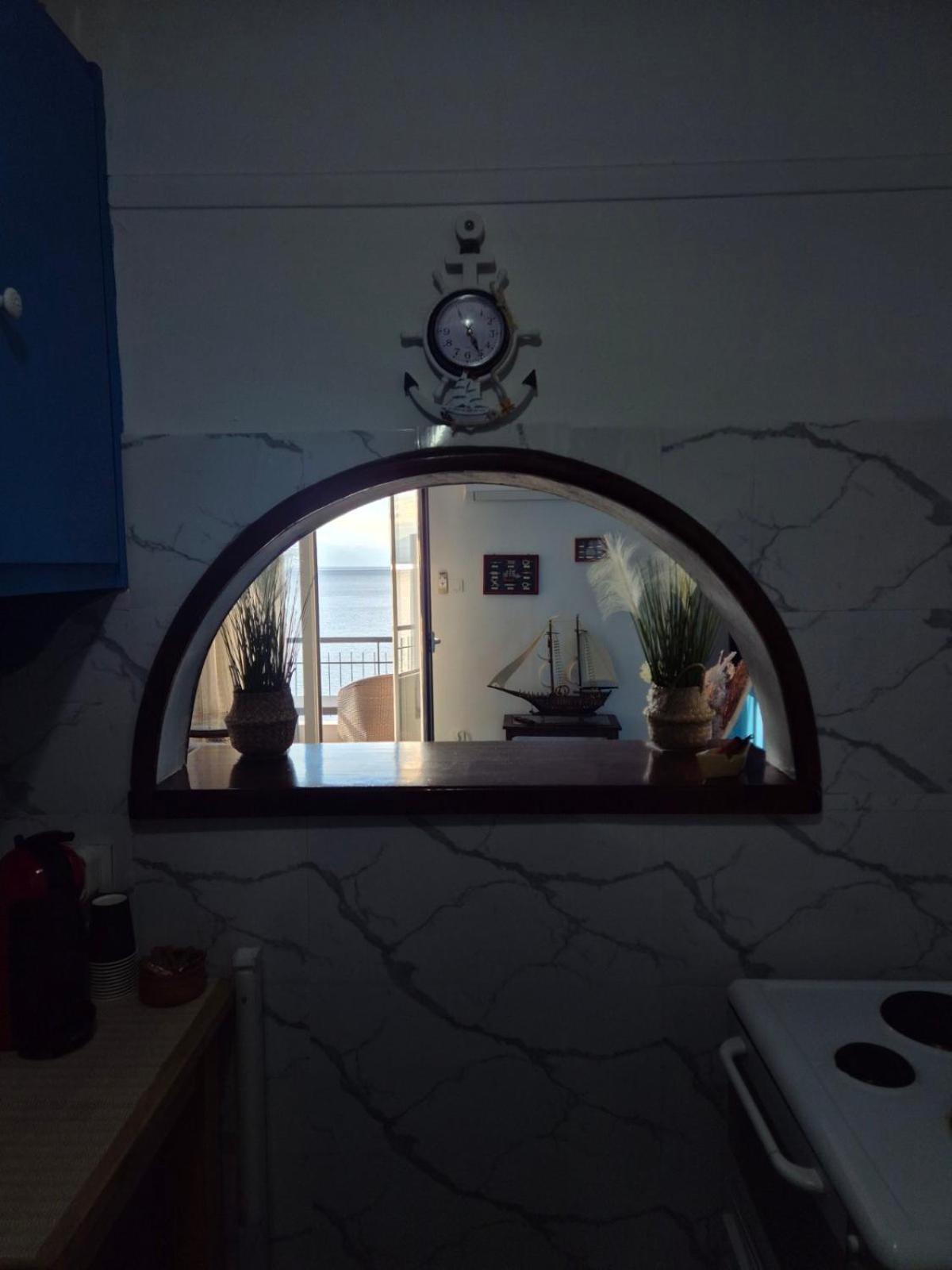 Captain'S Home Loutraki Esterno foto